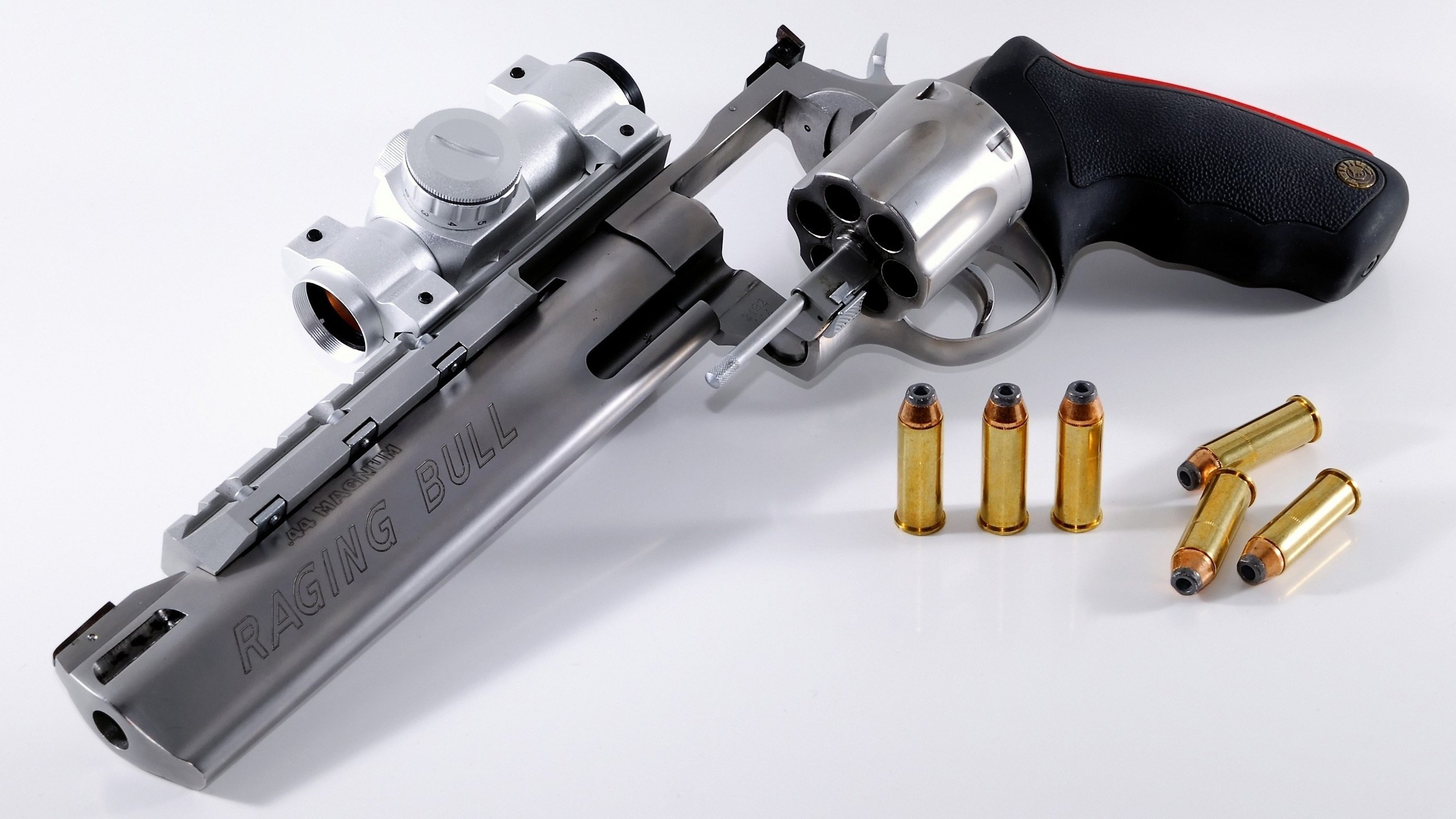 开云集团中国官网-“荒野追逐:沙丘上的生死极速战”,荒野追击的经典电影